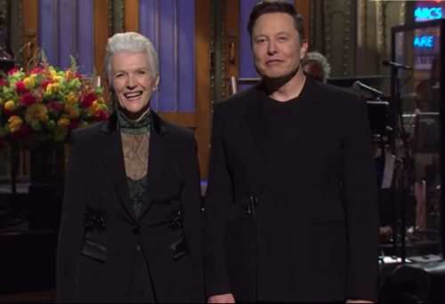 elon musk introduces his mom on snl