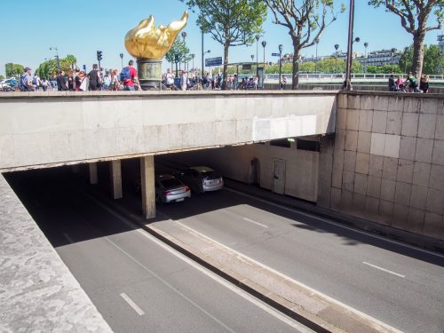  Entrance to the Pont de l'Alma Tunnel, the site where the Princess Diana was fatally injured.