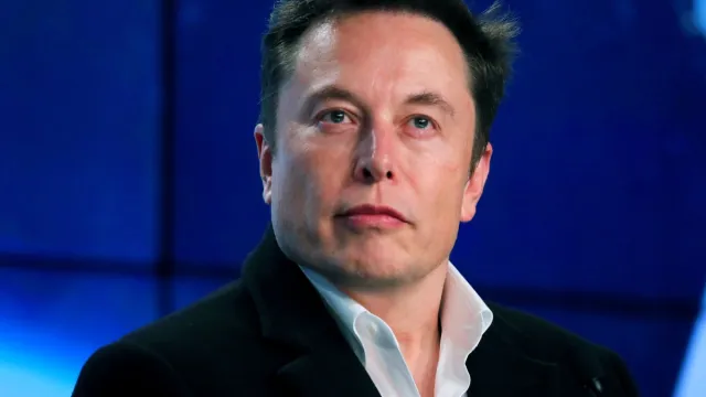 Elon Musk at a post-launch news conference in 2019