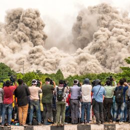 Man Oversleeps After Missing Deadline of Towers’ Demolition. Here’s What Happened Next.