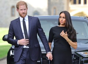 Harry and Meghan “Did Not Break Protocol” With This Intimate Gesture, Royal Experts Say