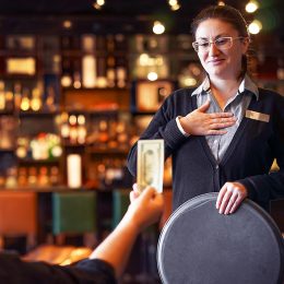 Restaurant Wanting to Sue Customer Over $3,000 Tip He Left for Waitress Sparks Online Outrage