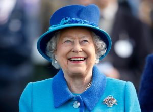 Queen Elizabeth’s Hilarious Reaction to Crossbow-Wielding Intruder: “That Would Have Put a Damper on Christmas”