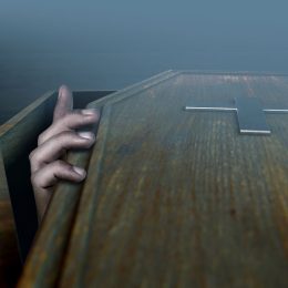 Company Offers the Chance to Be Buried Alive for $58,000 As Part of a Therapy That Helps You To Renew a “Desire to Live”