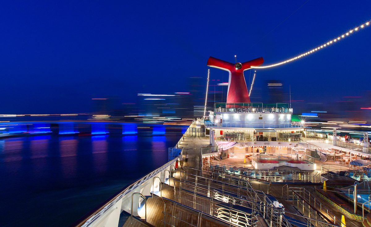 A Man Fell From a Cruise Ship and Survived in the Gulf of Mexico.