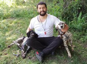 Dog Shoots Turkish Man in Back Seat of Car