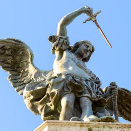 Thief Who Allegedly Stole Statue of Saint From Church Falls and Gets Injured by the Angel’s Sword