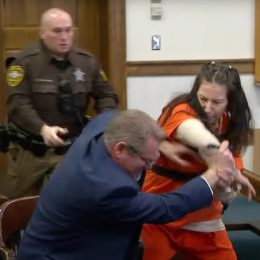 Woman Accused of Killing and Dismembering Her Lover Attacks Her Attorney During a Court Hearing