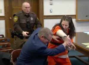 Woman Accused of Killing and Dismembering Her Lover Attacks Her Attorney During a Court Hearing