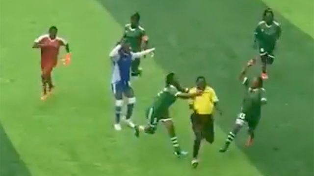 Soccer_referee _attack1