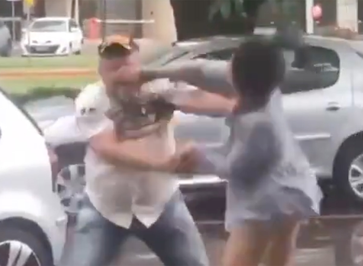 Male Lawyer Violently Attacks Female Attorney