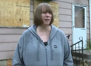 911 Dispatcher Takes Call About House Fire, Only to Realize It’s Her Own. Here’s What Happened Next.