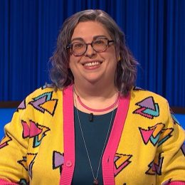 “Jeopardy!” Contestant Has Buzzer Trouble