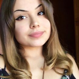 Man Robs Woman and and Asks For Date