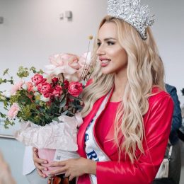 Mrs. Russia Defends Pageant Winner