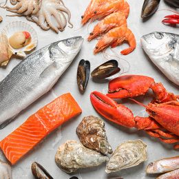 7 Risks Hidden in Raw Seafood Consumption