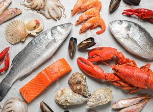 7 Risks Hidden in Raw Seafood Consumption