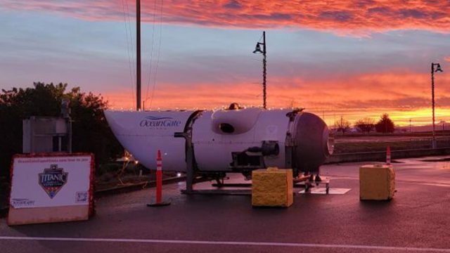 Titan_submersible_underwater_ocean_titanic11