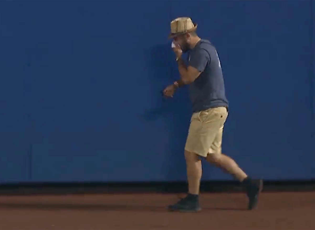 Mets Fan Falls 12 Feet Over Railing Onto Field