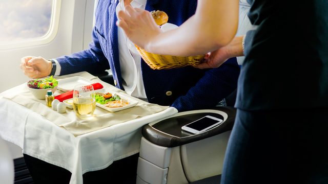 Food,Served,In,The,Business,Class,Of,Airplane,Cabin