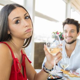 13 Subtle Dating Red Flags That You Should Never Ignore