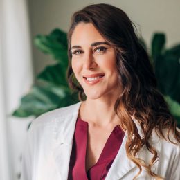 I’m a Doctor and Here’s How to Not Catch COVID