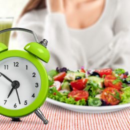 8 Ways Fasting Is More Effective Than Dieting After 40