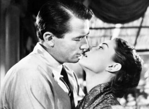 Gregory Peck and Audrey Hepburn in the American romantic comedy film Roman Holiday (1953).